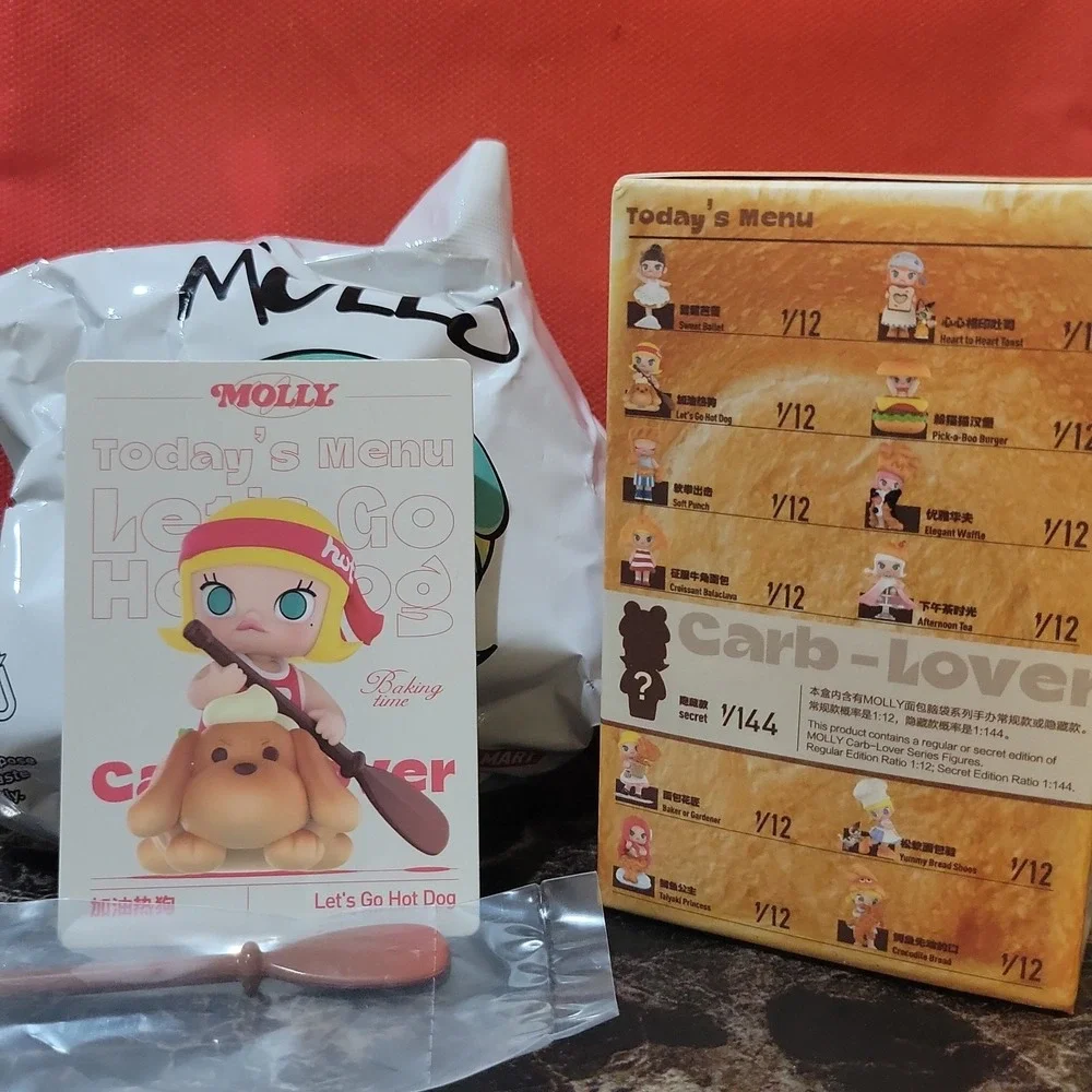 POP MART x Molly Carb-Lover Baking Time Series Figure Dolls - Let's Go Hot Dog